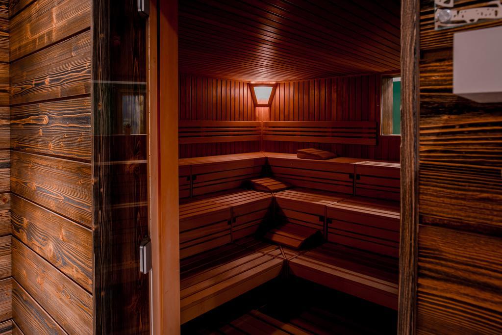 Hotel Piz Buin Klosters-Serneus Extérieur photo